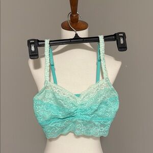 Lace Bralette in Mint Green